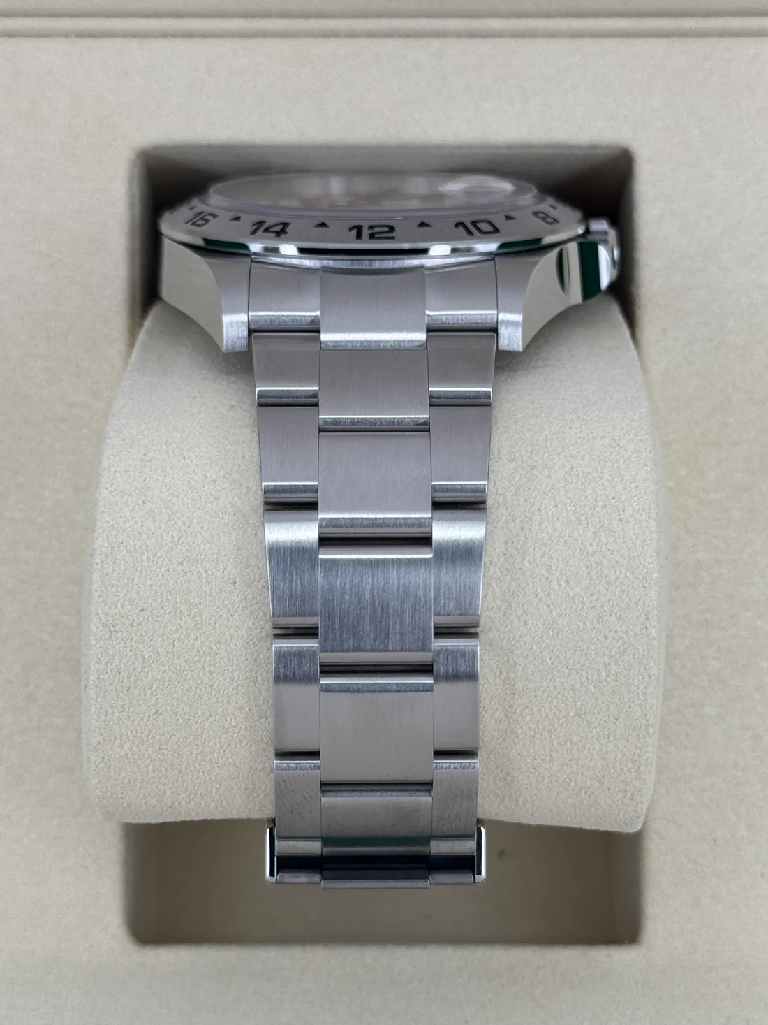 4EB5551D-0F57-45DF-91B8-B2607085667F